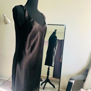 Black dress size 6  new  no tags